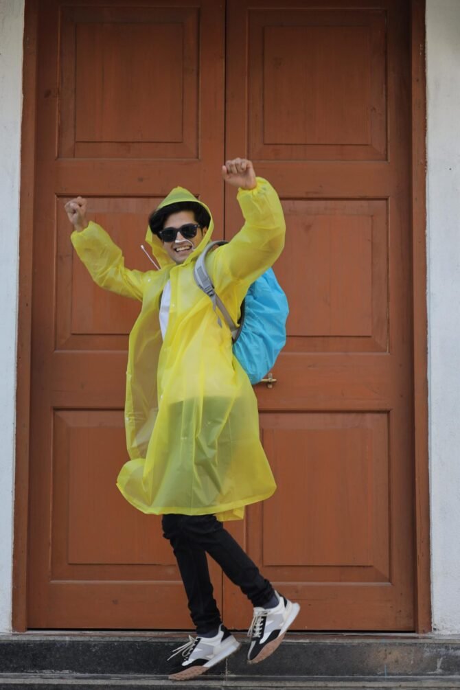 POCKET POCHO RAINCOAT - Image 4
