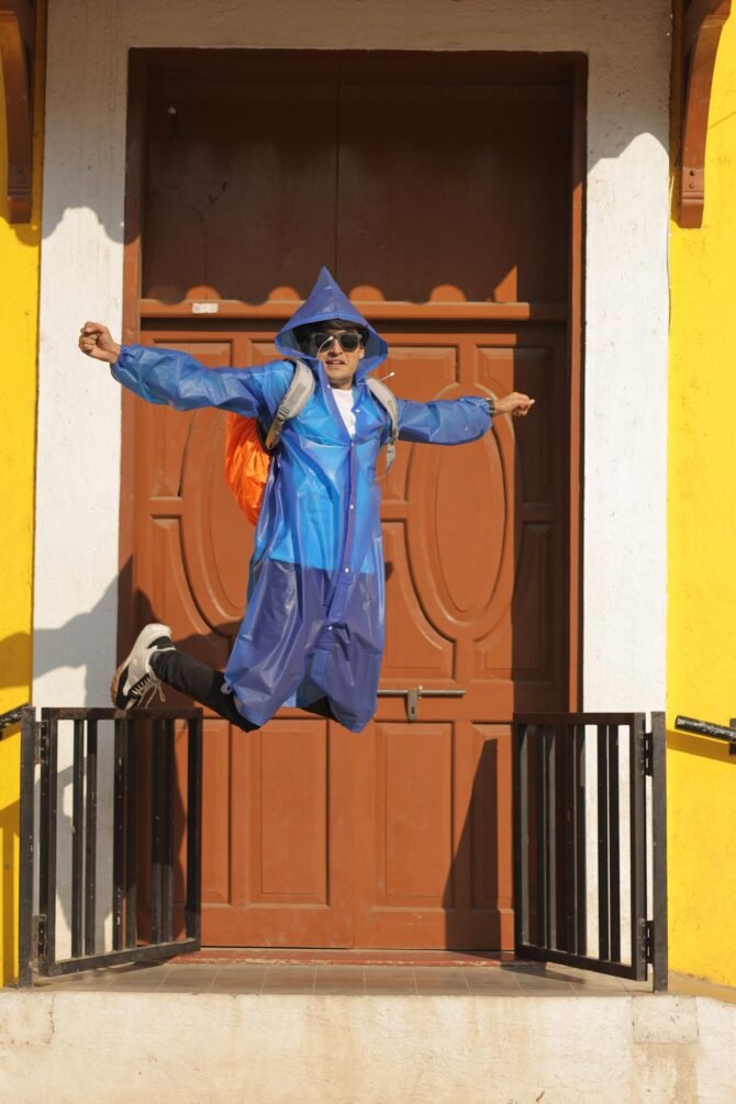 POCKET POCHO RAINCOAT - Image 10